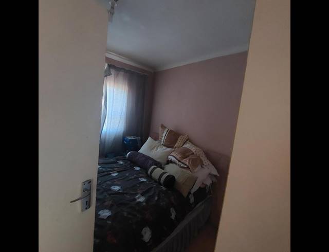 3 BEDROOM HOUSE FOR SALE IN LEHURUTSHE